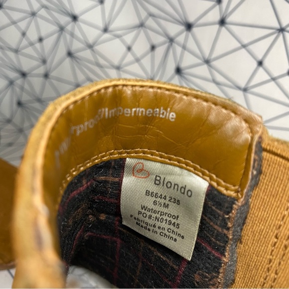 Blondo Reese taupe suede ankle booties size 6.5 - Picture 7 of 9